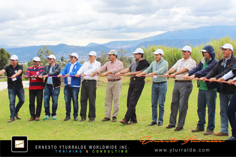 Taller de trabajo en equipo Nicaragua, experiencias vivenciales para colaboración y confianza sostenida.